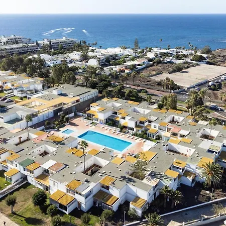 Apartment Home2book Cozy White Wood Apartment, Pool&terrace *